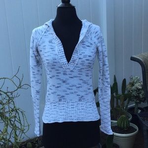 Roxy hooded pullover sweater size small